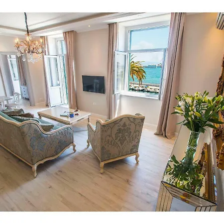 Royal Blue ספליט